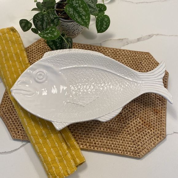 Glazed White Ceramic Fish Platter Made in Portugal - Picture 2 of 12